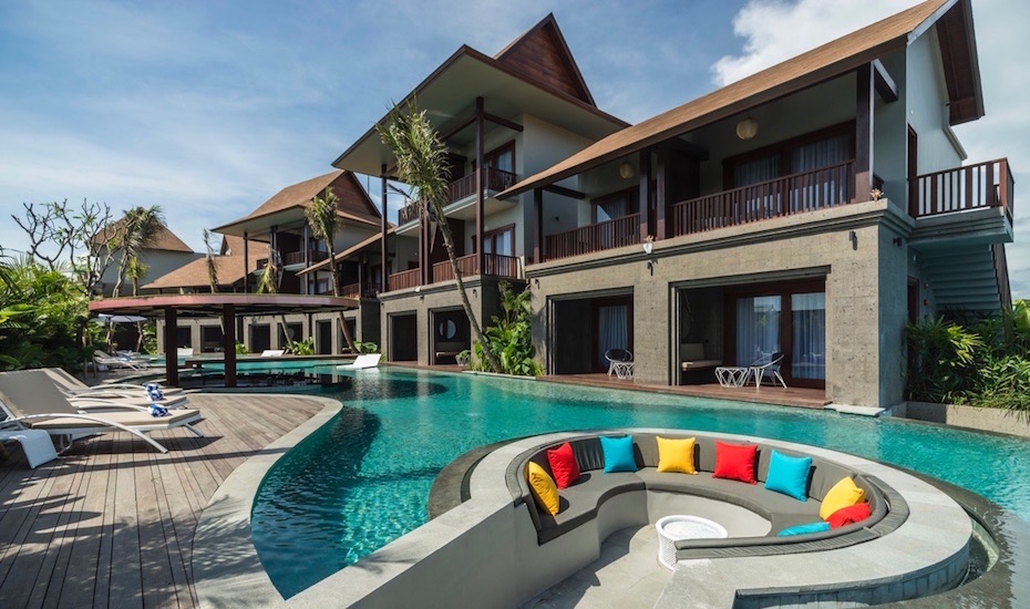 The pool with sunken lounge at Sense Canggu Beach Hotel - Bali