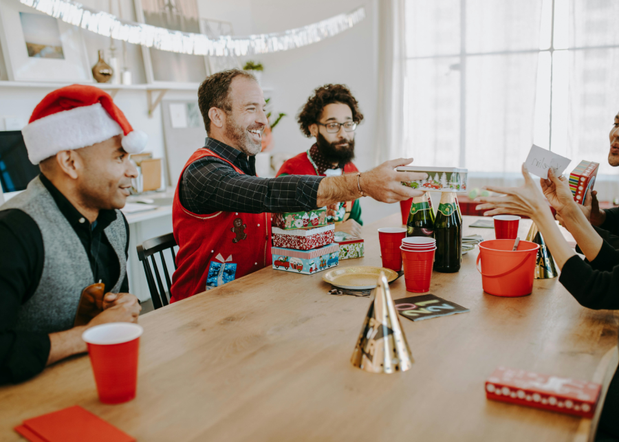15 Christmas gift ideas for every kind of colleague