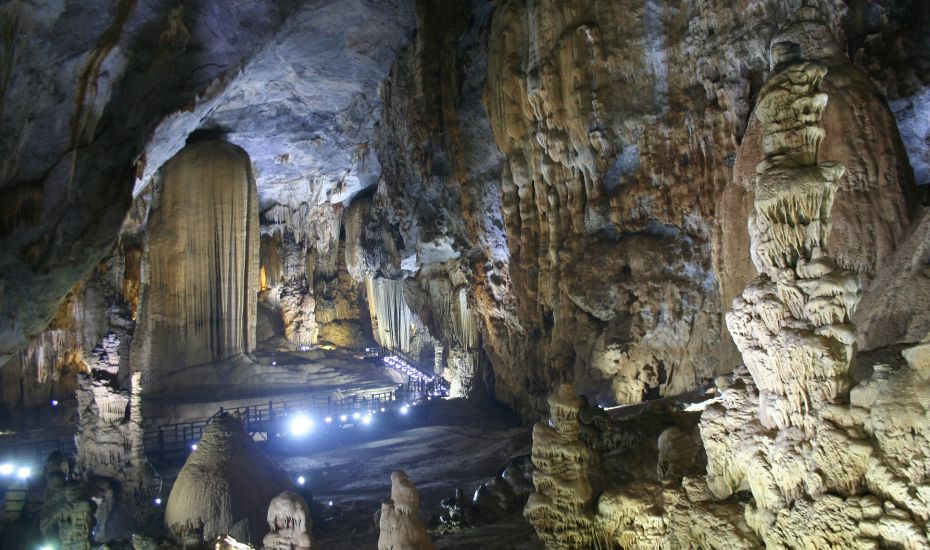 Adventure holidays in Southeast Asia: Spelunking in Phong Nha-Ke Bang National Park, Vietnam