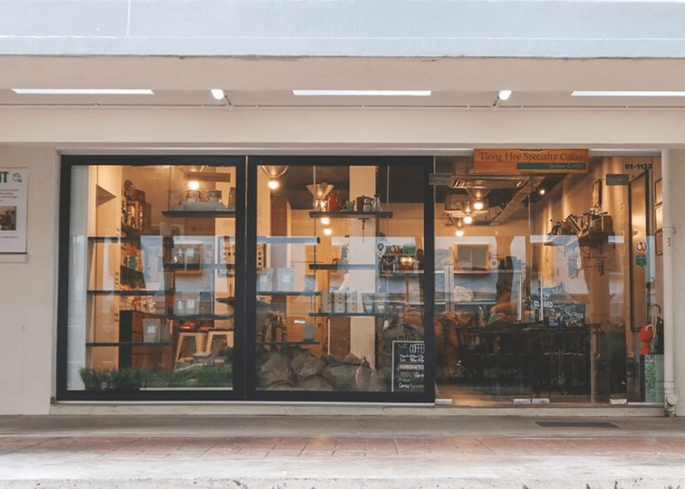 Best cafes in singapore: Tiong hoe